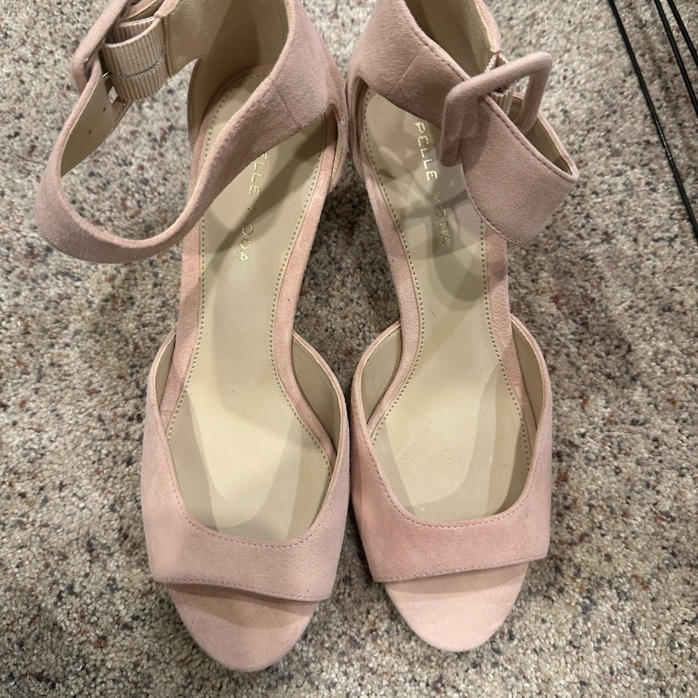 NEW Pelle Moda Berlin Women’s Pink Leather Open Toe Ankle Strap Heels Size7M